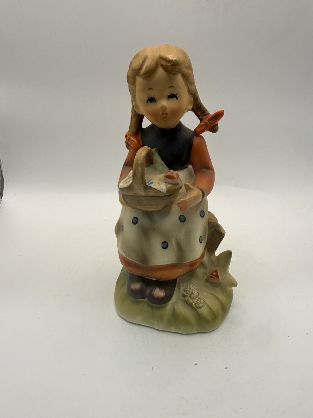 Vintage Erich Stauffer Young Folks Girl Basket U8515 Japan 6.25โ Figurine *